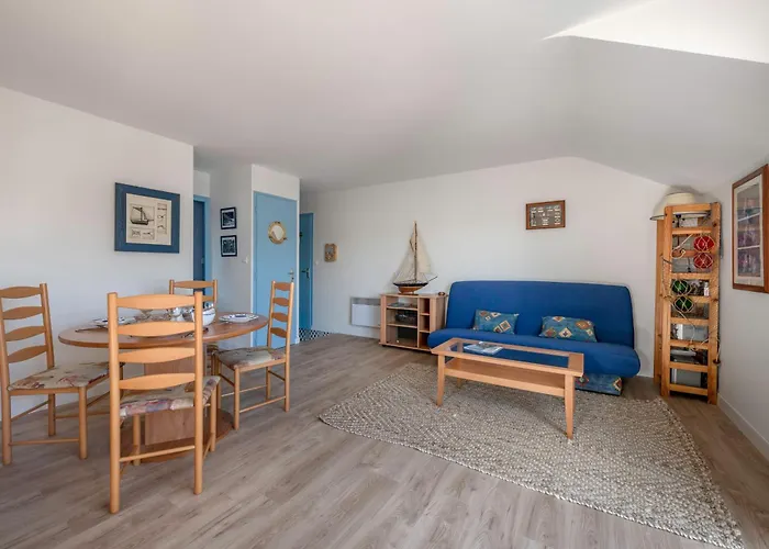 Sur Le Quai De Pornic, Appartement Pour 4